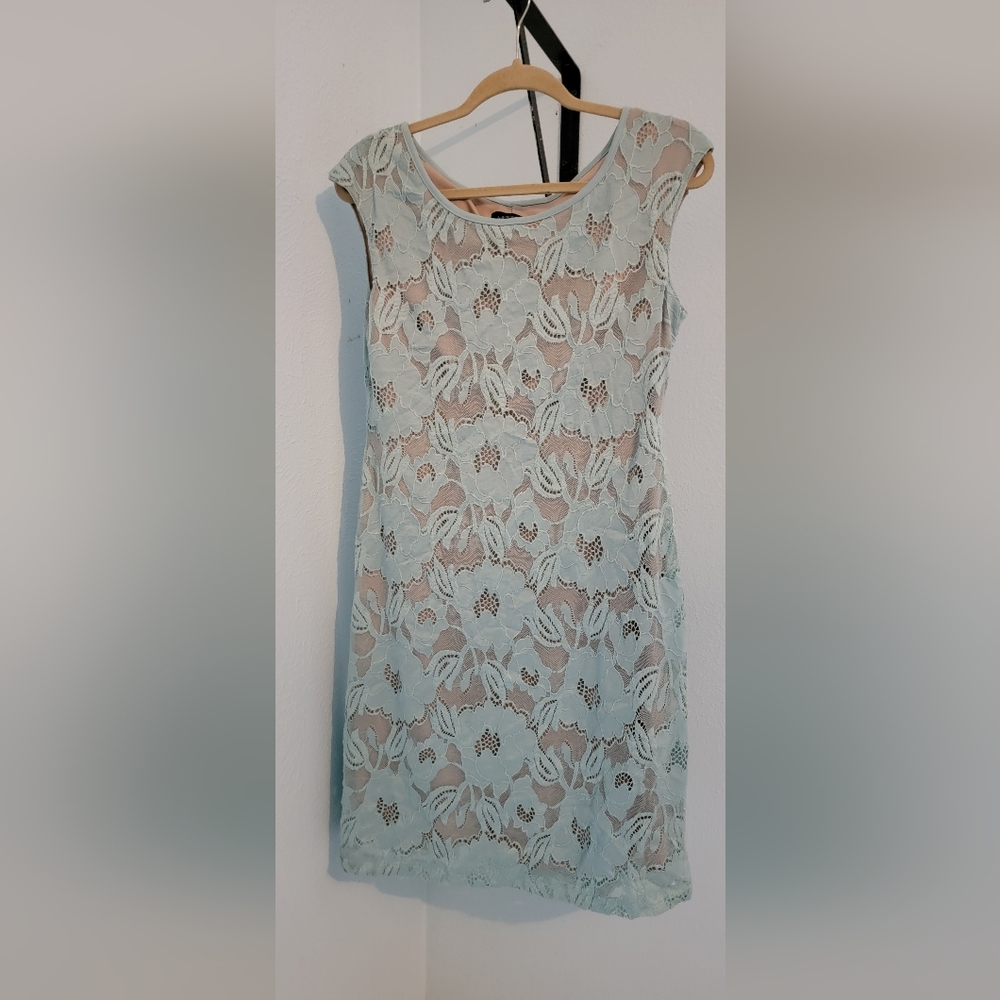 Lace, cap sleeve dress